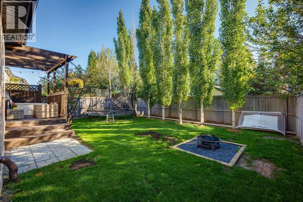 Photo 37 of 20 Wentworth Close Sw, Calgary AB