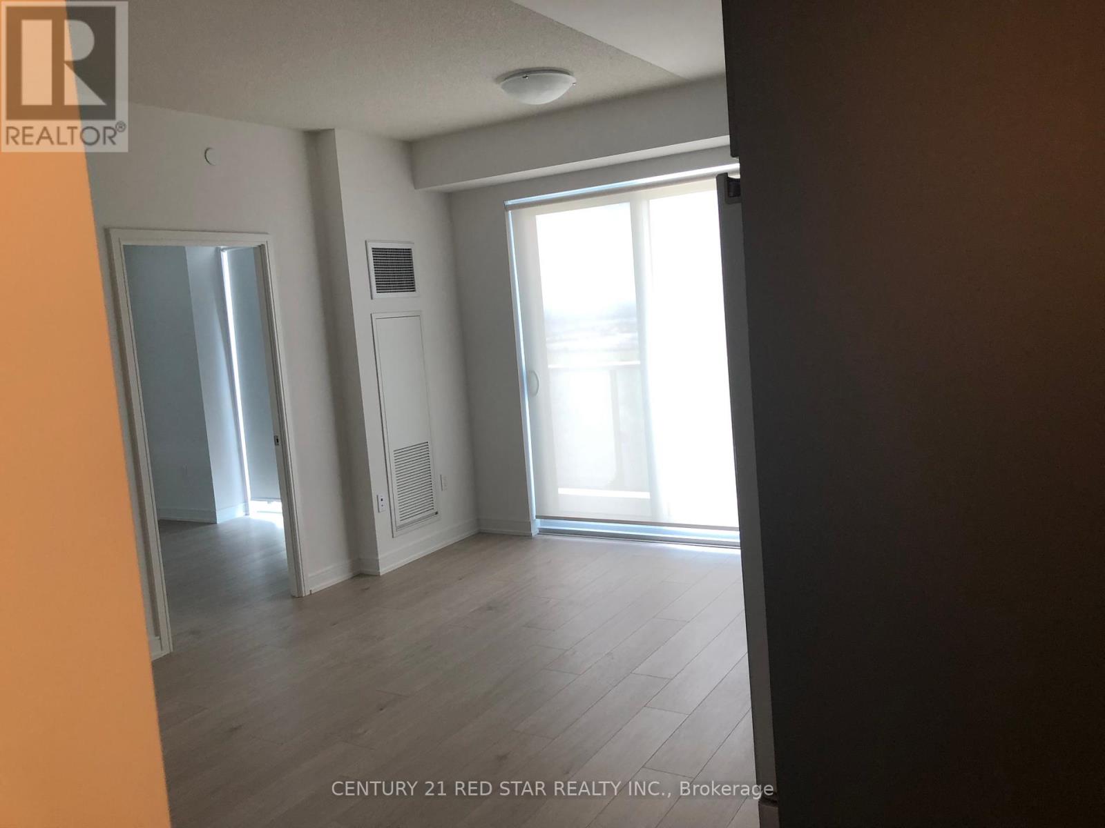 Photo 5 of 3106 8 Nahani Way, Mississauga ON