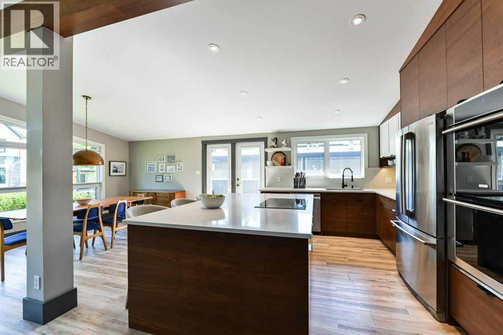 Photo 12 of 2256 Longridge Drive Sw, Calgary AB