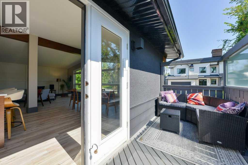 Photo 17 of 2256 Longridge Drive Sw, Calgary AB