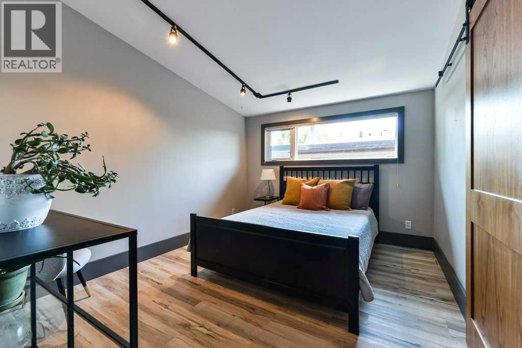 Photo 21 of 2256 Longridge Drive Sw, Calgary AB