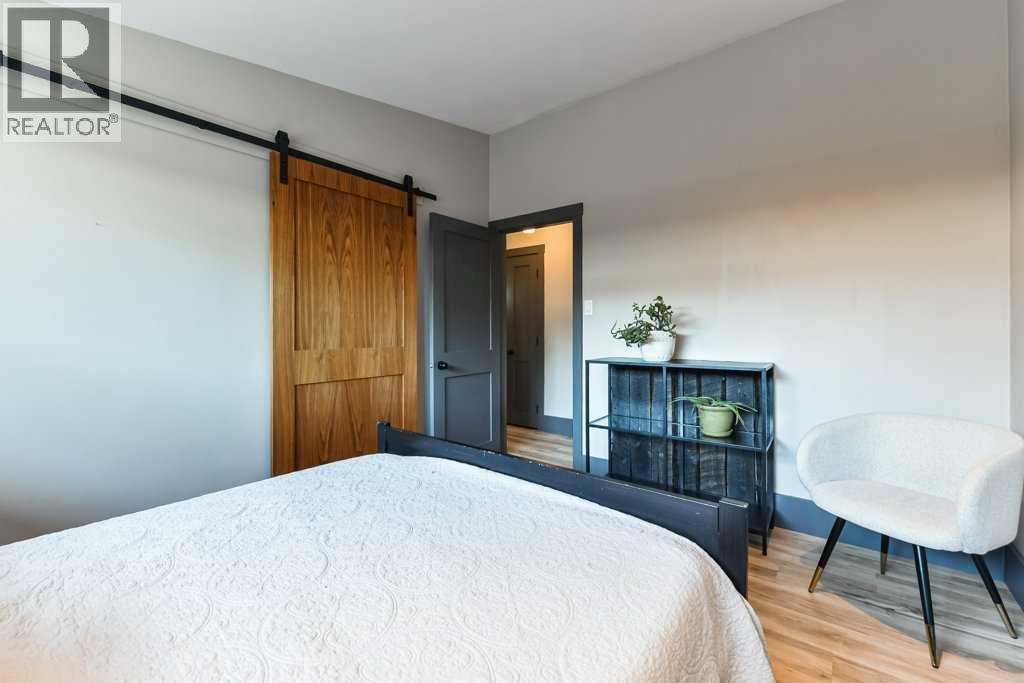 Photo 22 of 2256 Longridge Drive Sw, Calgary AB