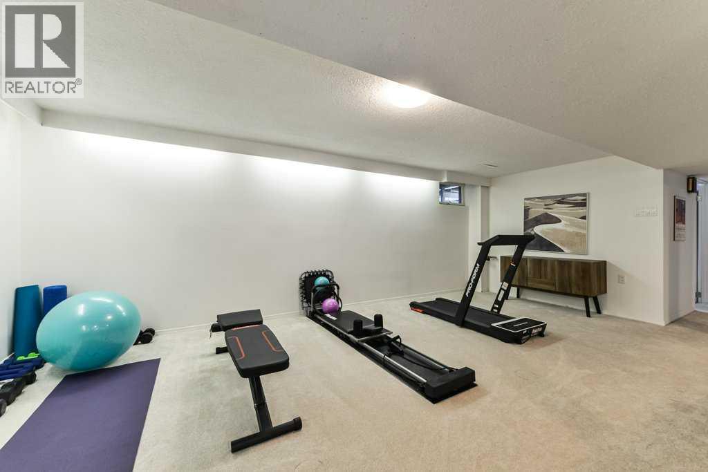Photo 30 of 2256 Longridge Drive Sw, Calgary AB