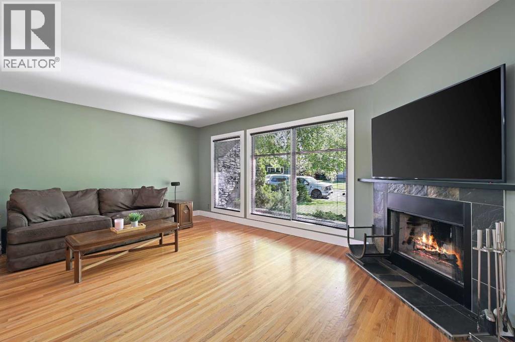 Photo 12 of 4811 15 Street Sw, Calgary AB