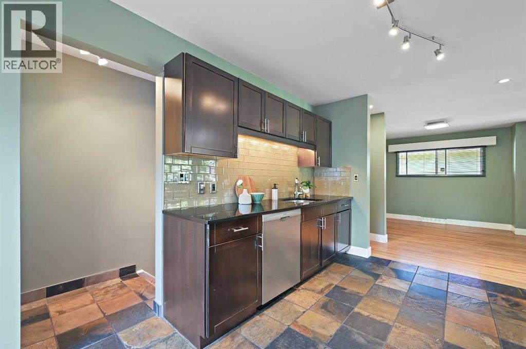 Photo 19 of 4811 15 Street Sw, Calgary AB