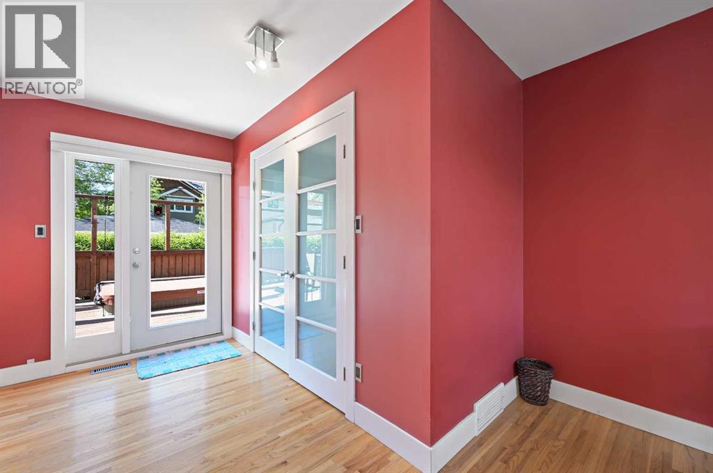 Photo 24 of 4811 15 Street Sw, Calgary AB