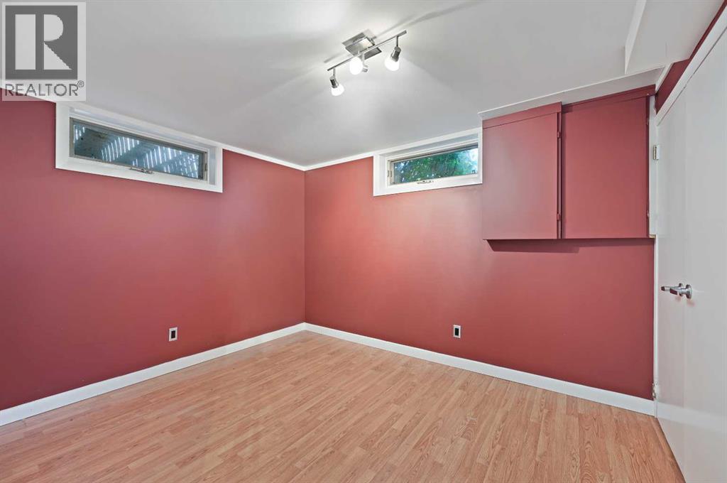 Photo 29 of 4811 15 Street Sw, Calgary AB