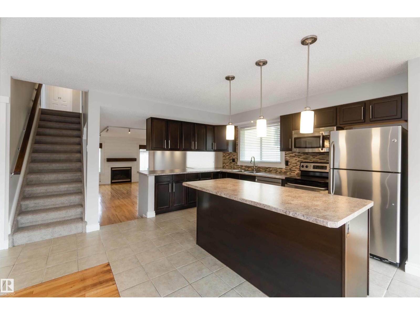 Photo 16 of 9216 82 St, Fort Saskatchewan AB