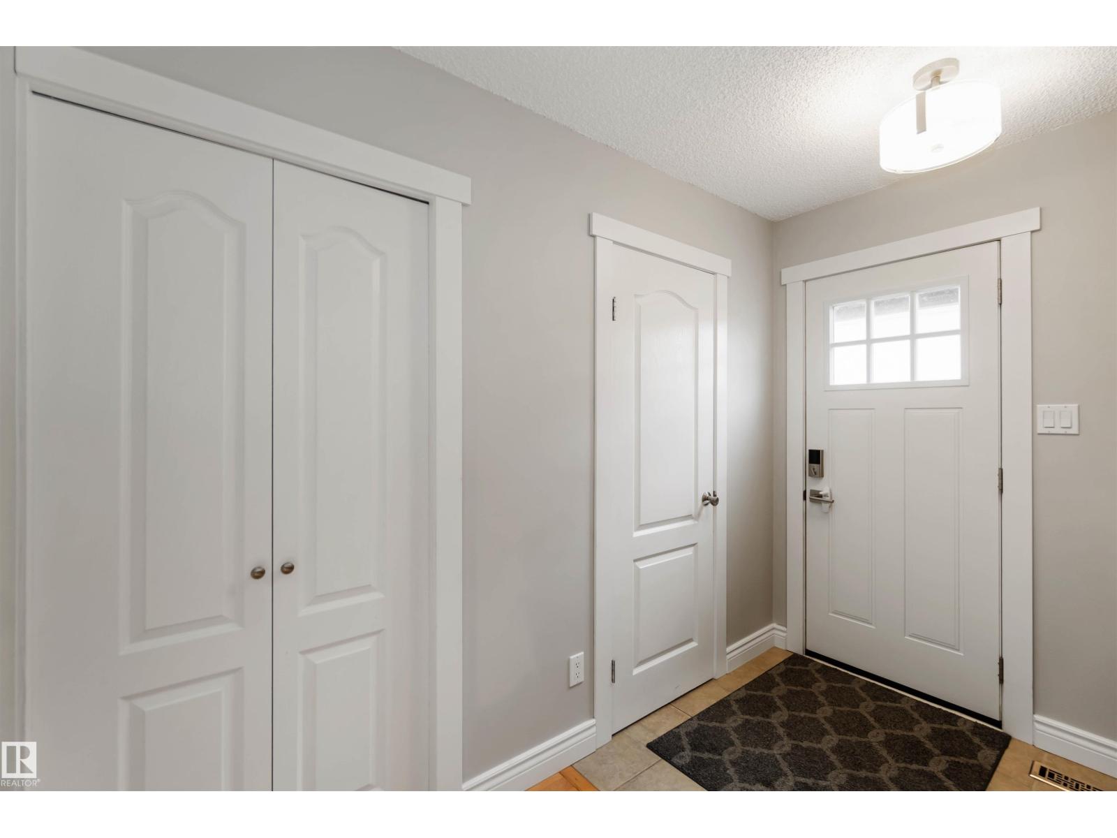 Photo 23 of 9216 82 St, Fort Saskatchewan AB