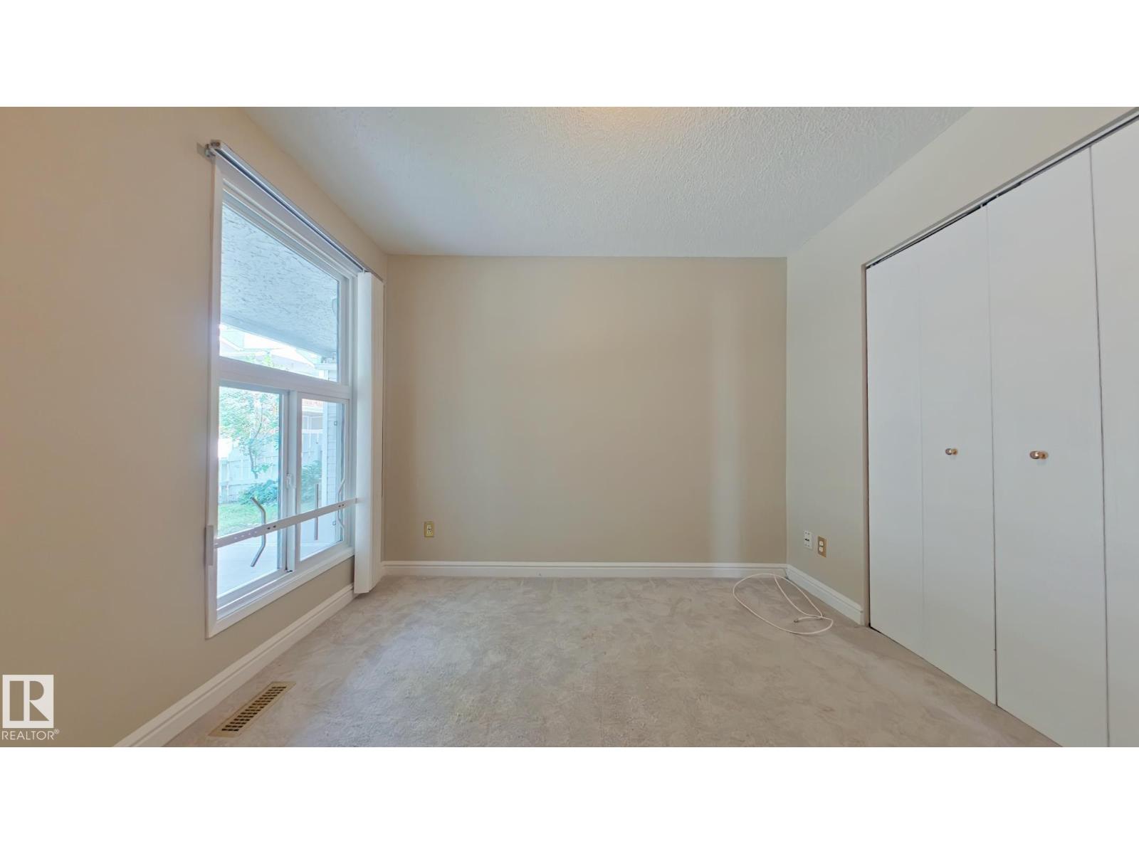 Photo 18 of 9 2703 79 St Nw, Edmonton AB