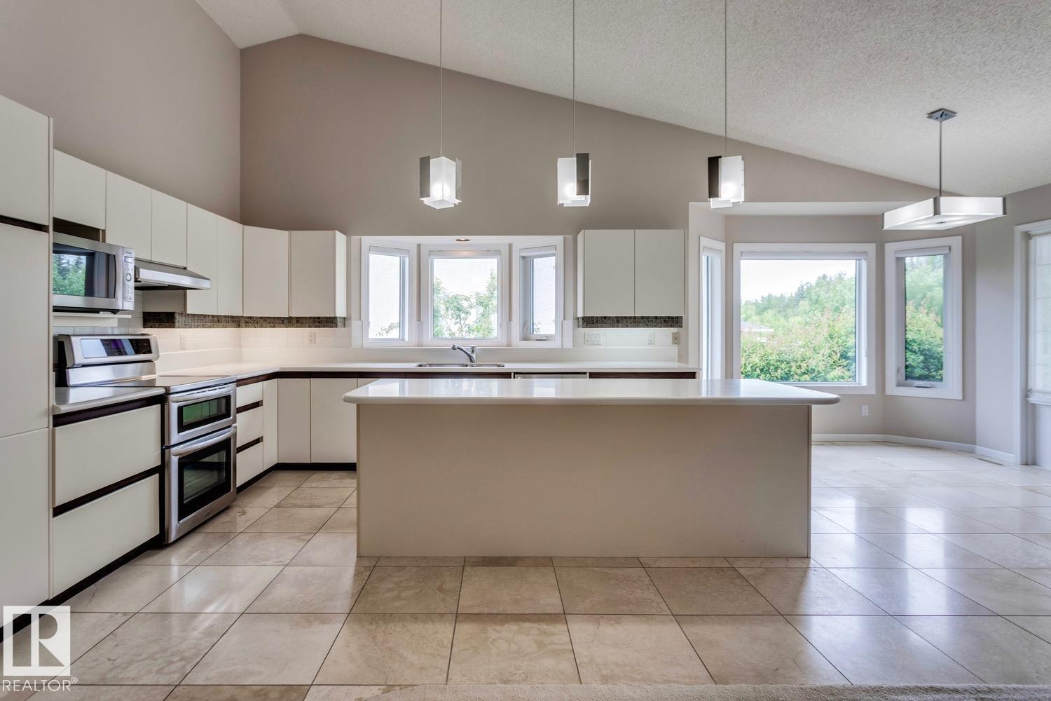 Photo 5 of 12416 29 A Av Nw, Edmonton AB