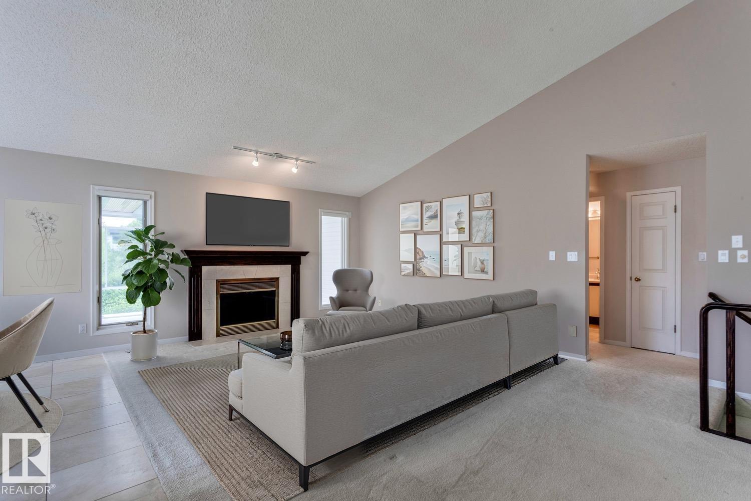 Photo 8 of 12416 29 A Av Nw, Edmonton AB