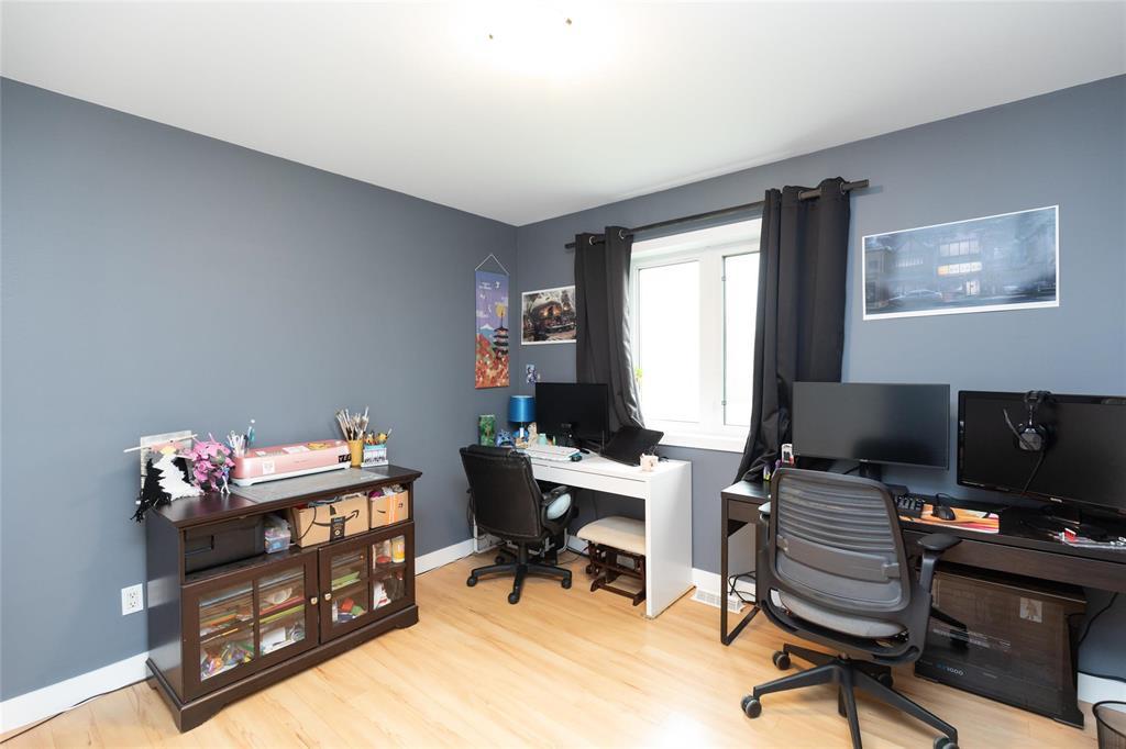 Photo 17 of 141 Wolf Drive, Steinbach MB