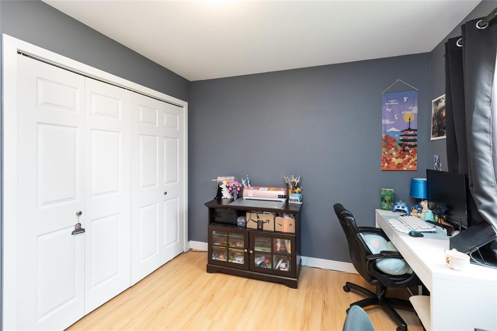 Photo 18 of 141 Wolf Drive, Steinbach MB