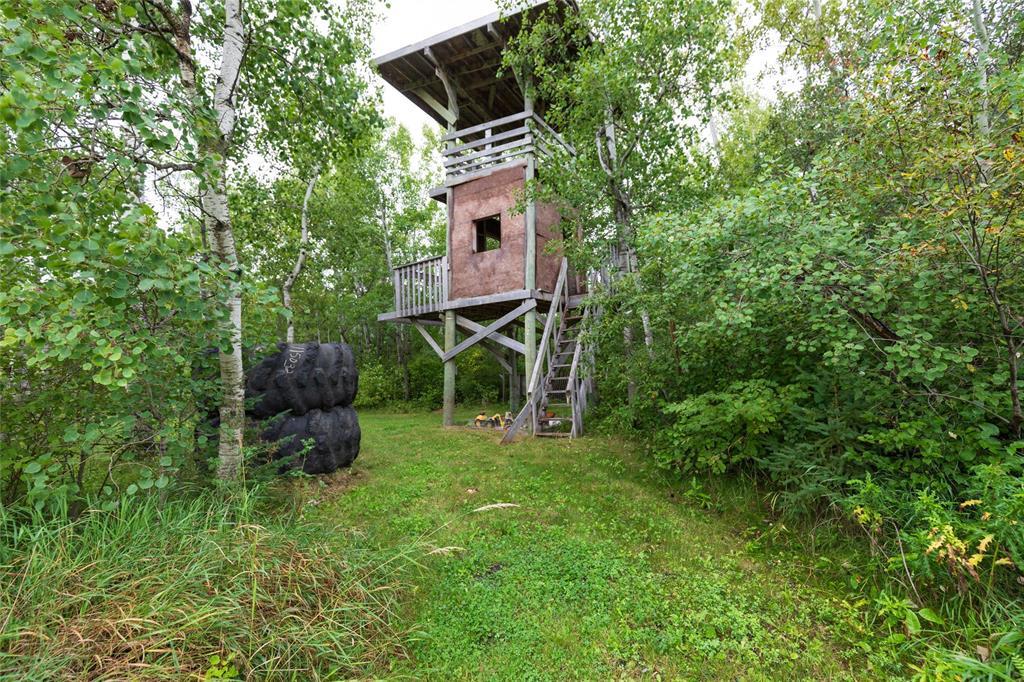 Photo 38 of 141 Wolf Drive, Steinbach MB