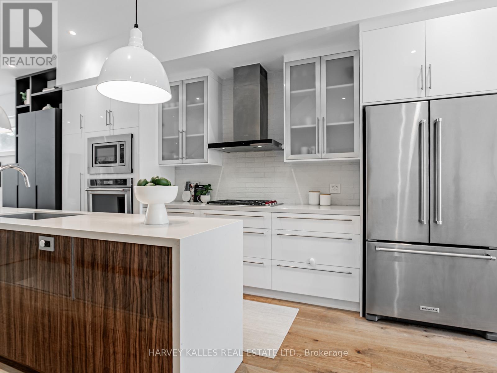 Photo 2 of 12 Coates Avenue, Toronto ON