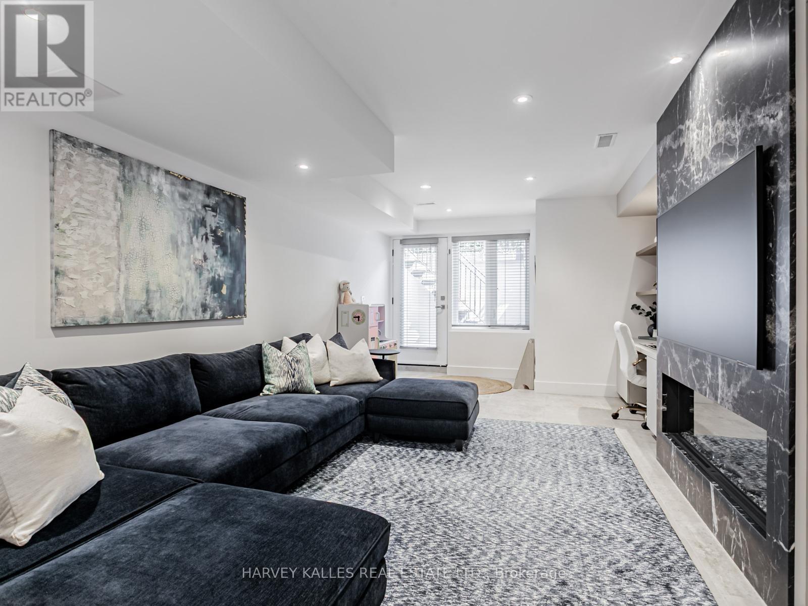Photo 26 of 12 Coates Avenue, Toronto ON