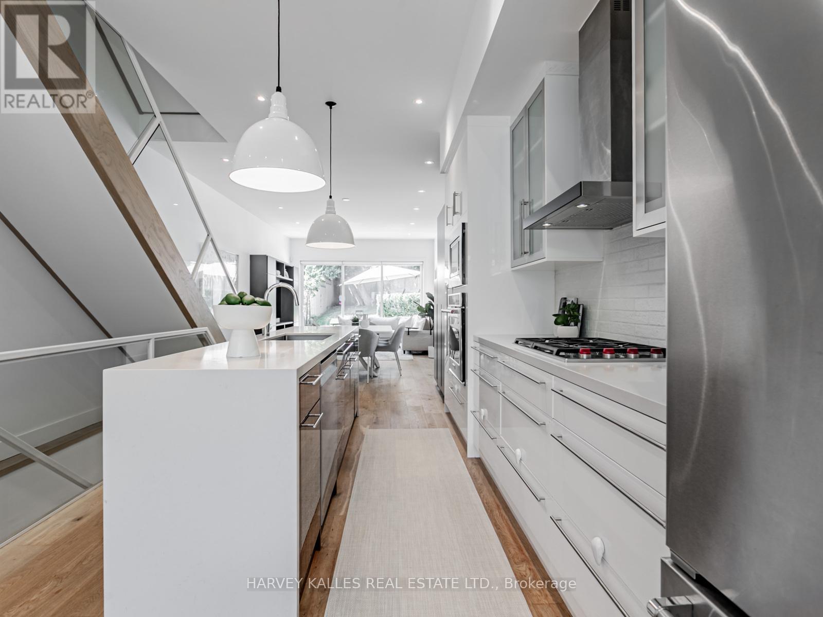 Photo 3 of 12 Coates Avenue, Toronto ON