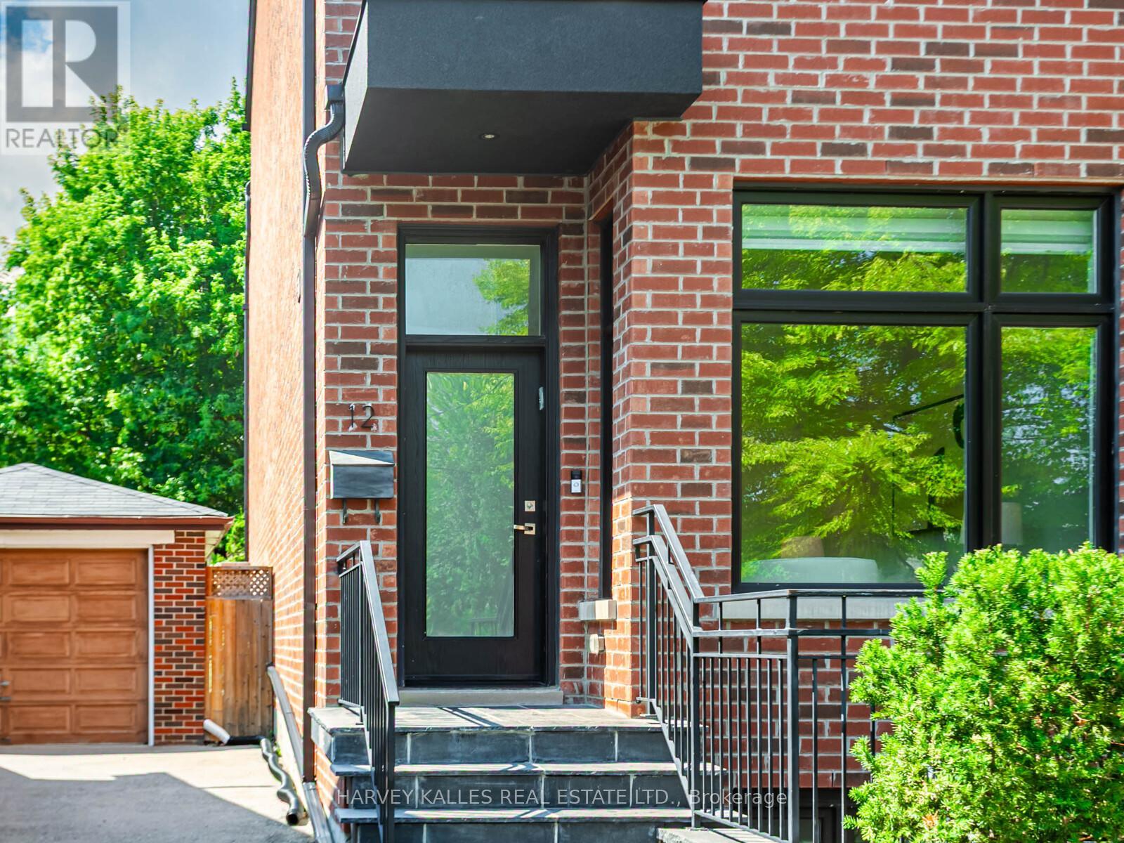 Photo 35 of 12 Coates Avenue, Toronto ON