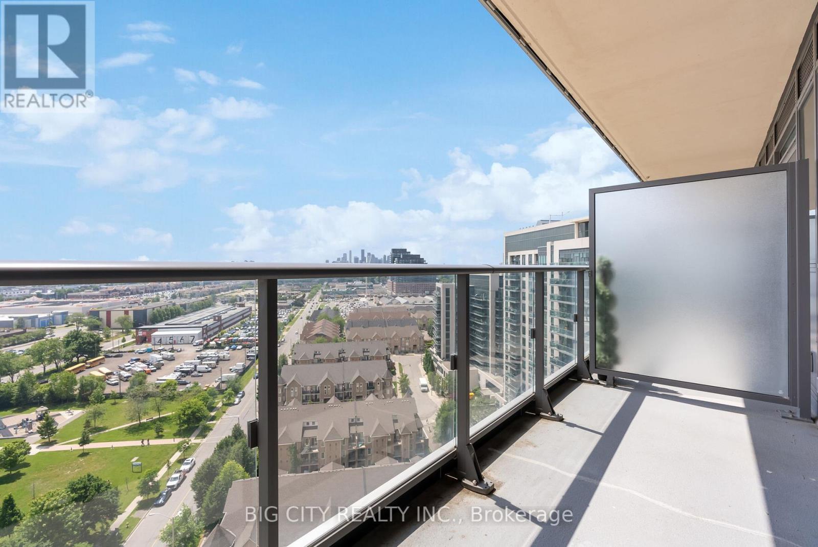 Photo 10 of 1609 160 Vanderhoof Avenue, Toronto ON