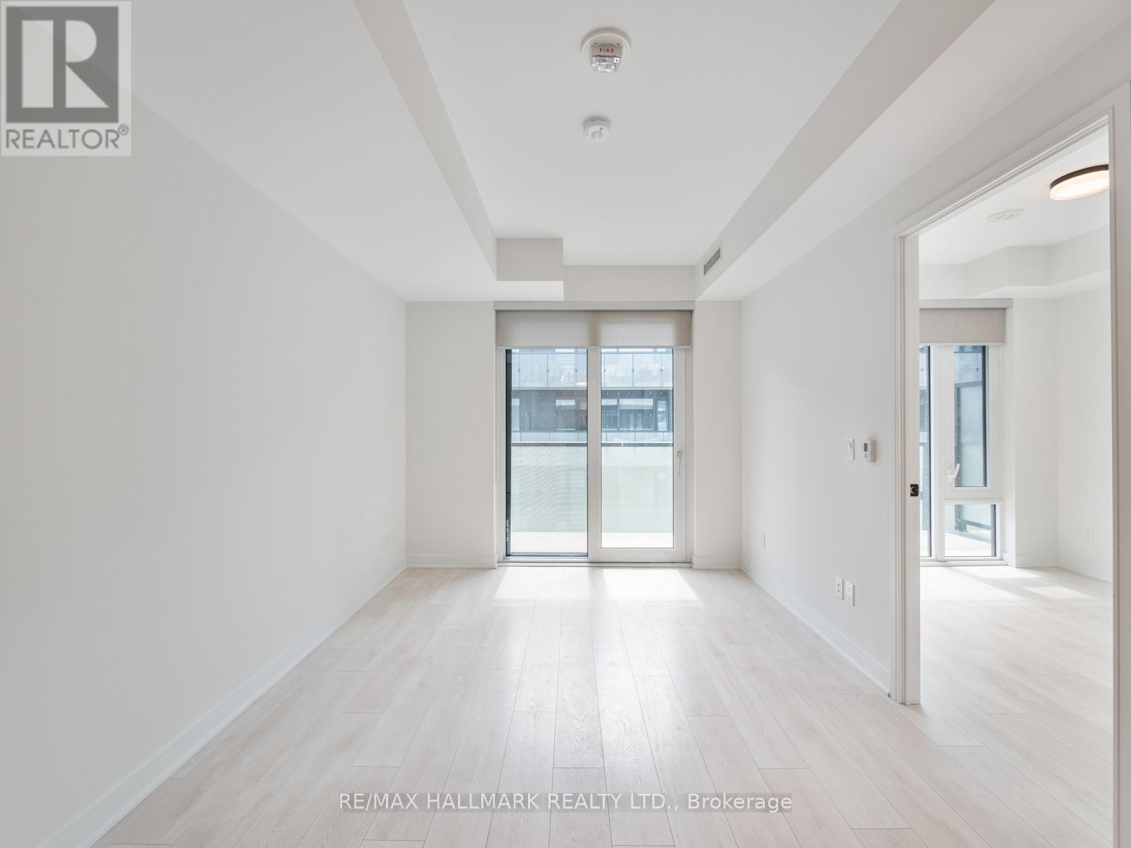 Photo 6 of S 423 35 Rolling Mills Road, Toronto ON