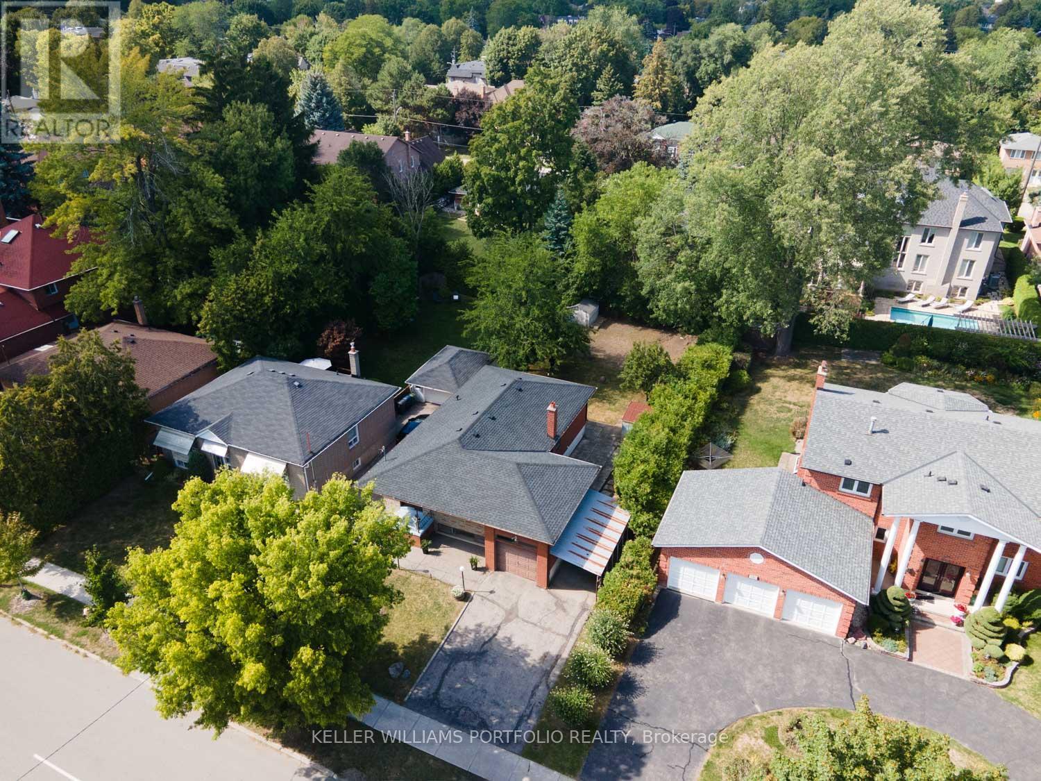 Photo 16 of 378 Cummer Avenue, Toronto ON