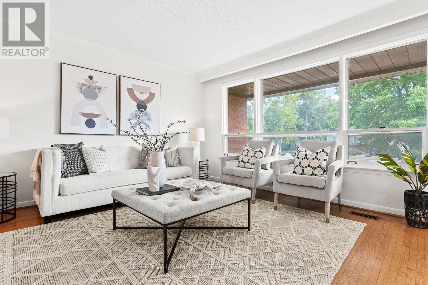 Photo 4 of 378 Cummer Avenue, Toronto ON