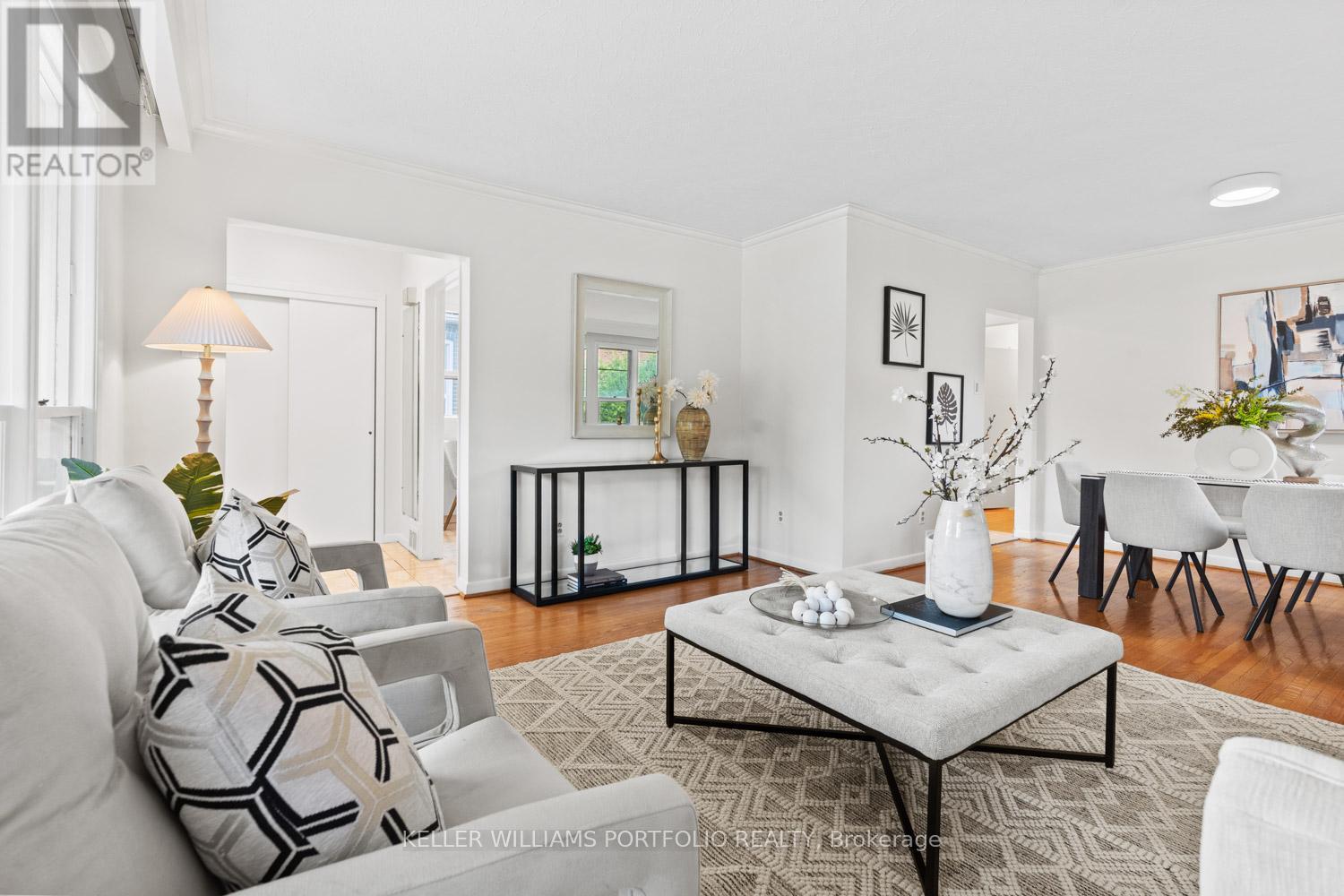 Photo 5 of 378 Cummer Avenue, Toronto ON