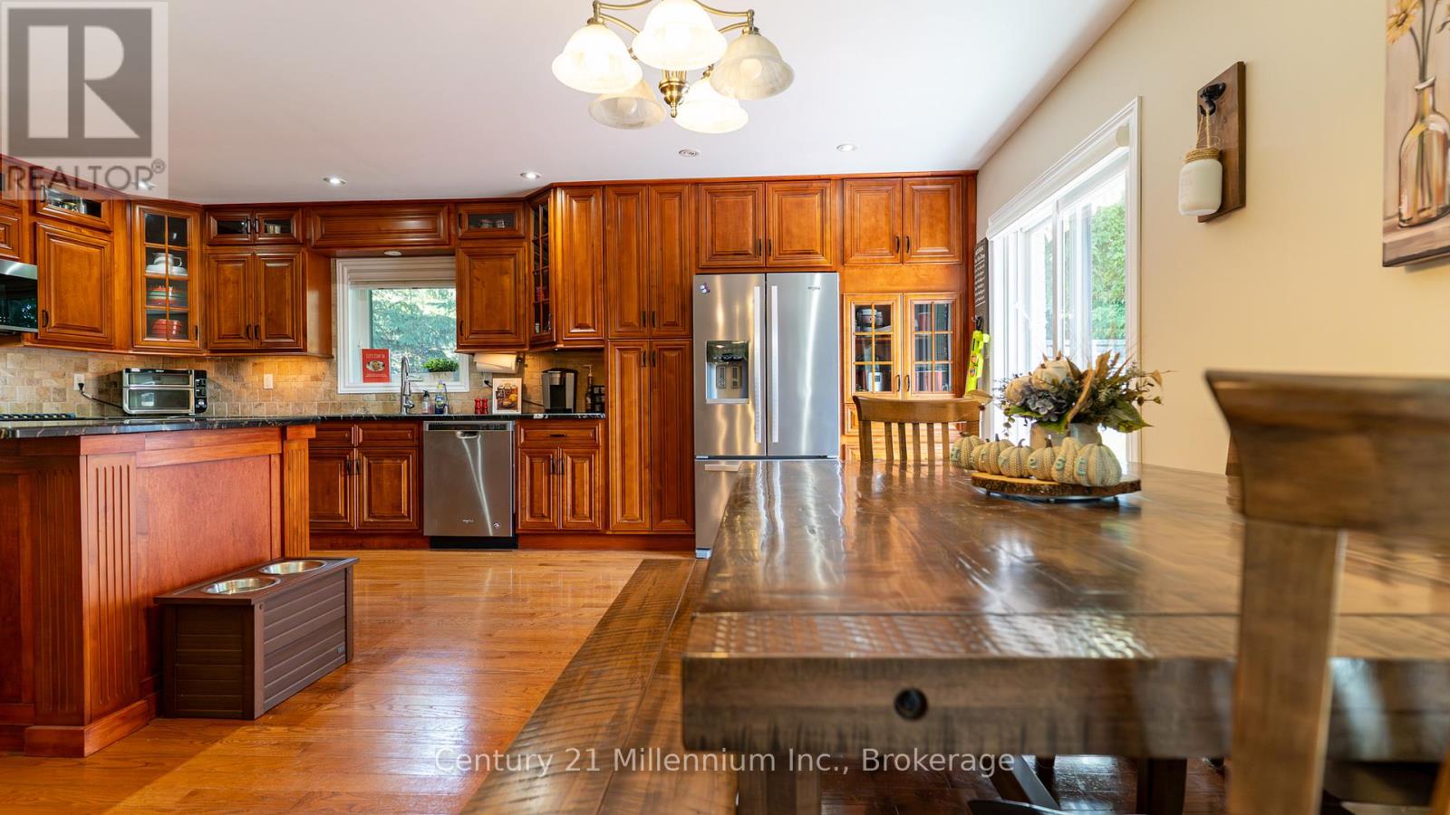 Photo 6 of 5 Sugar Maple Lane, Wasaga Beach ON