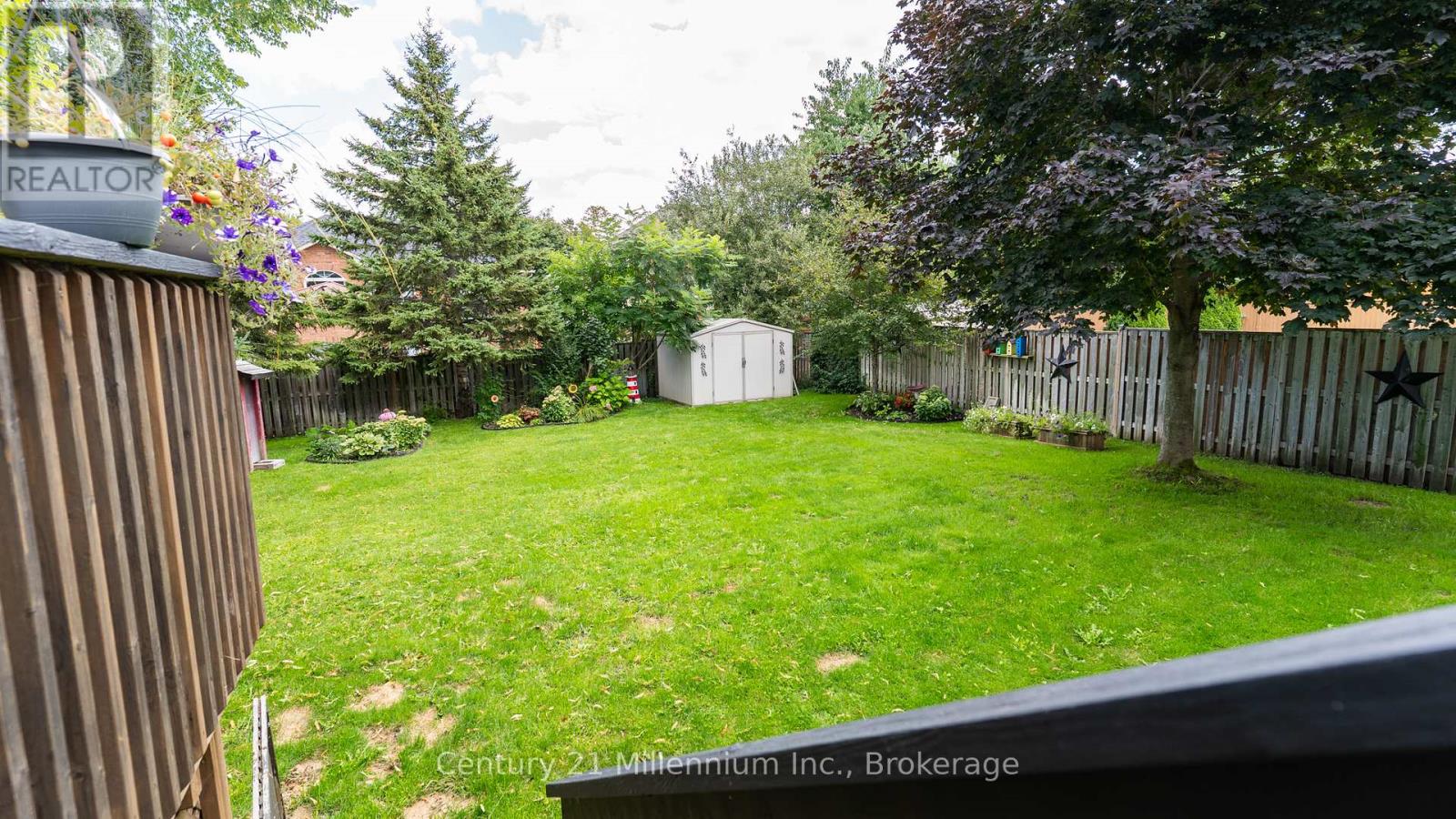 Photo 41 of 5 Sugar Maple Lane, Wasaga Beach ON