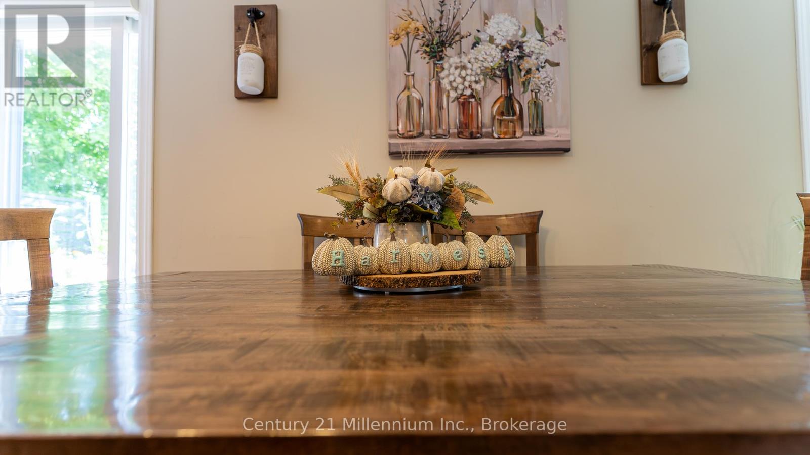 Photo 5 of 5 Sugar Maple Lane, Wasaga Beach ON
