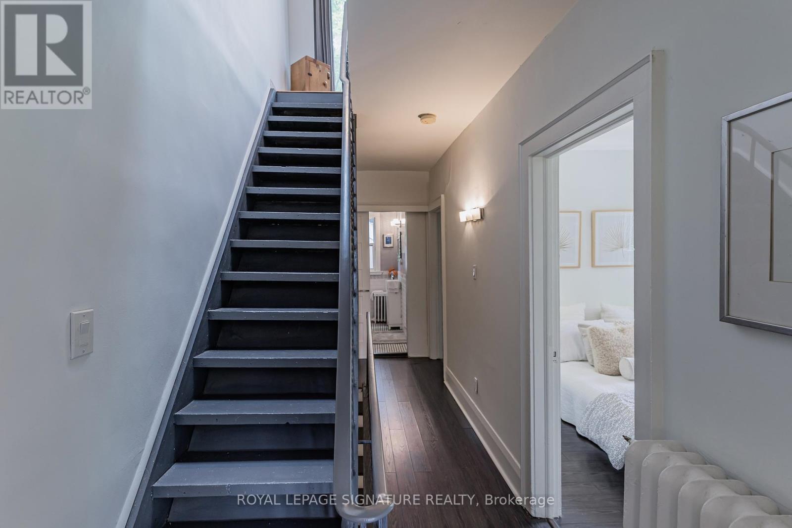 Photo 17 of 8 Fairford Avenue, Toronto ON