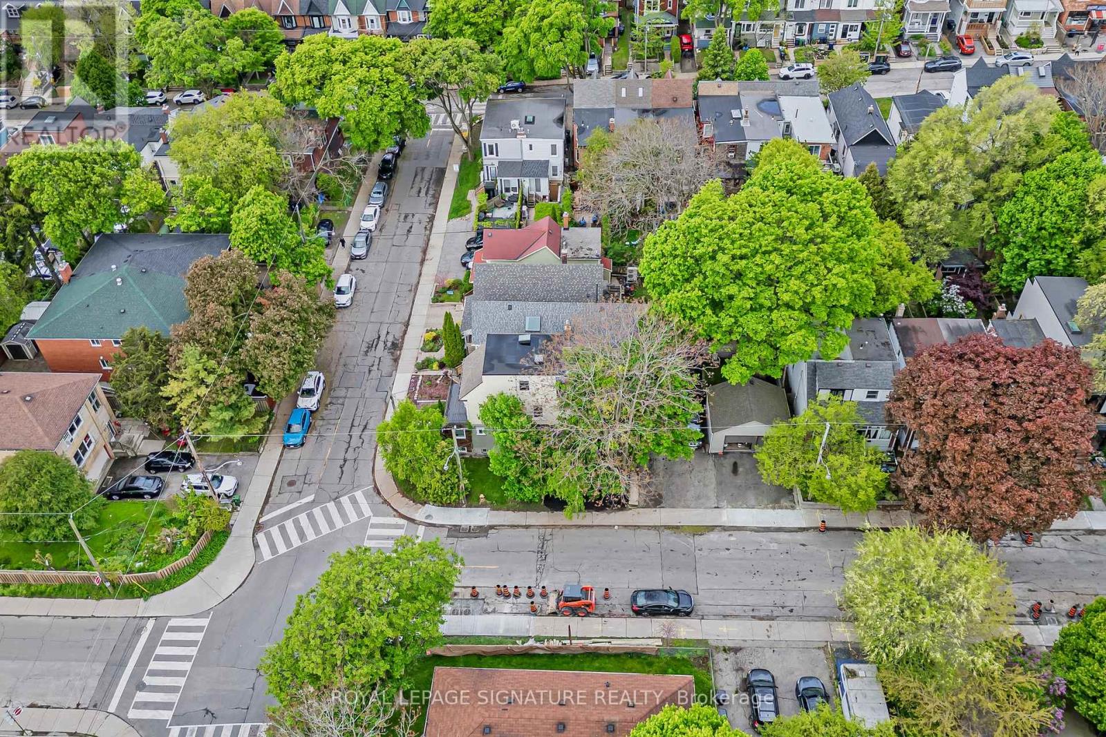 Photo 49 of 8 Fairford Avenue, Toronto ON