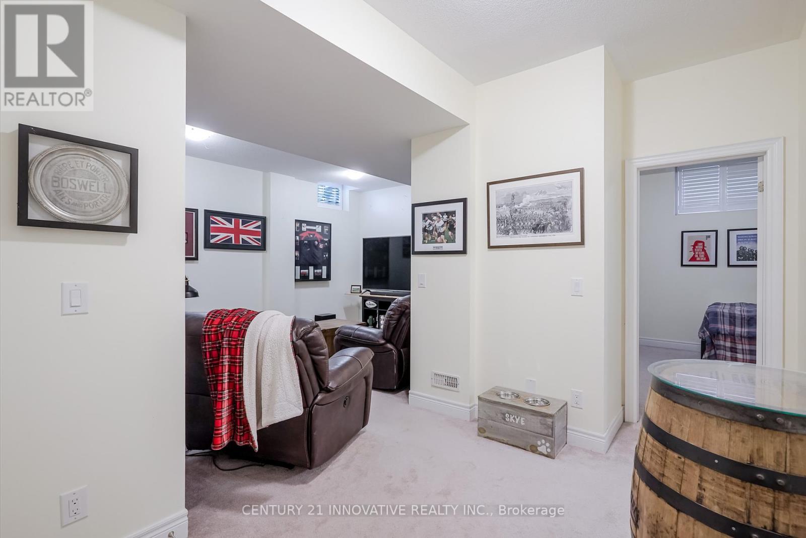 Photo 41 of 94 Brabin Circle, Whitby ON