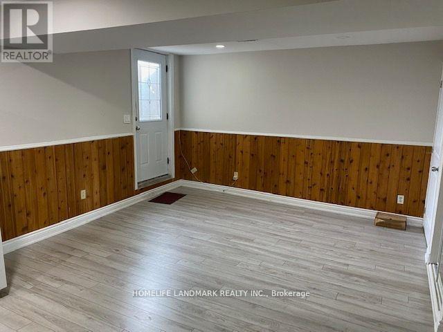 Photo 2 of 1872 Parkside Drive, Pickering ON