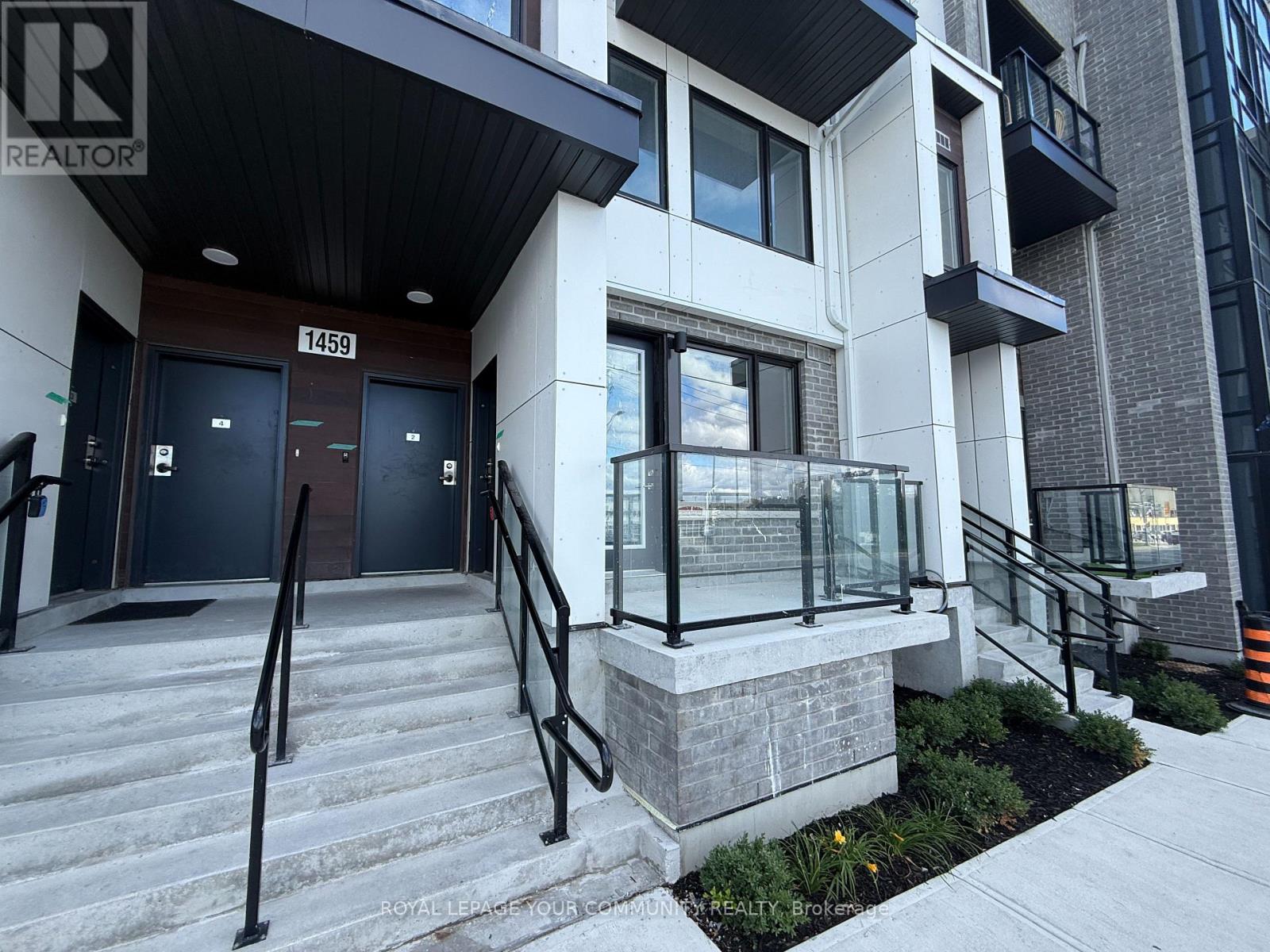 Photo 2 of 1 1455 Oconnor Drive, Toronto ON
