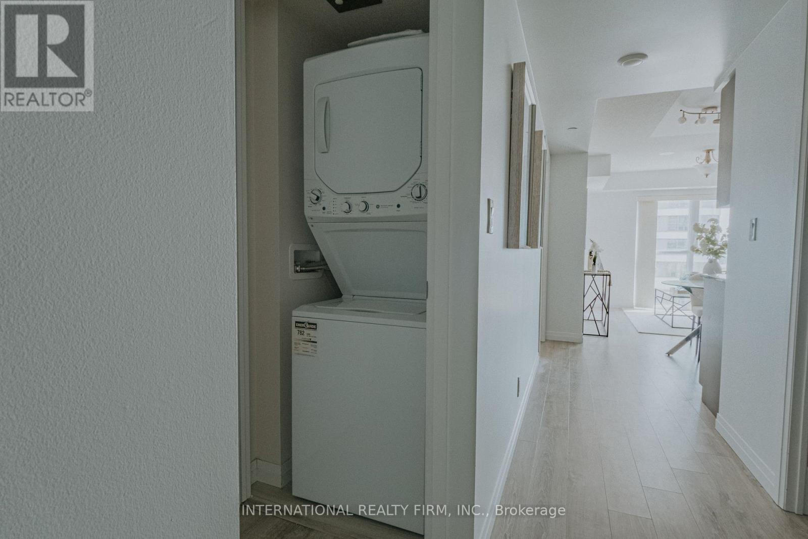 Photo 16 of 507 2152 Lawrence Avenue E, Toronto ON