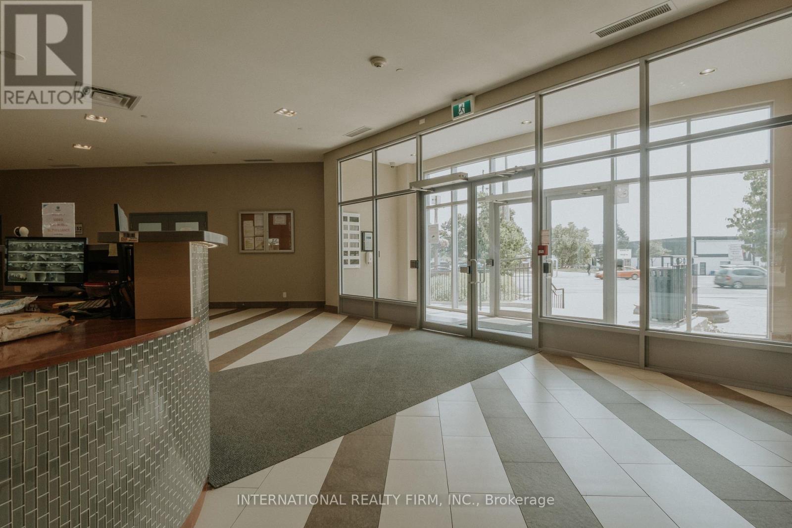 Photo 19 of 507 2152 Lawrence Avenue E, Toronto ON