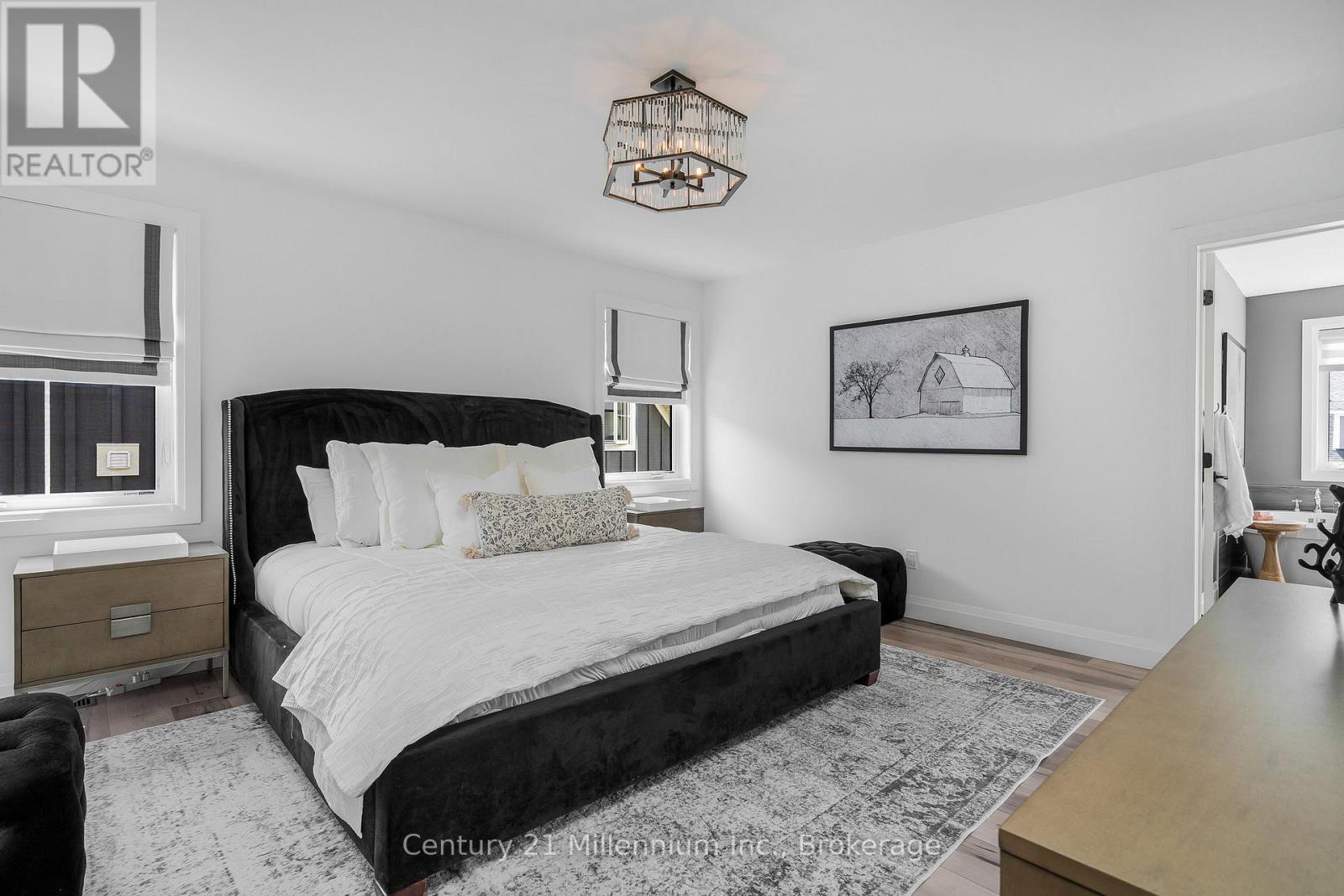 Photo 21 of 225 Yellow Birch Crescent, Blue Mountains ON