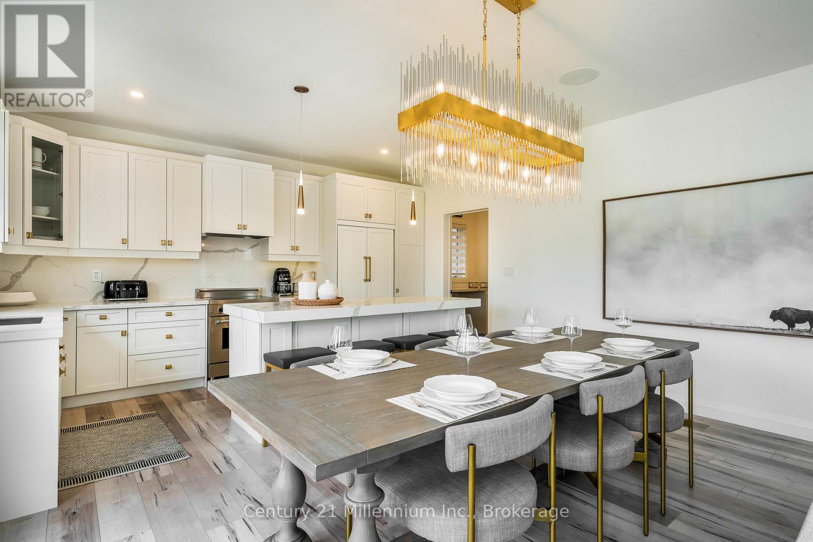 Photo 11 of 225 Yellow Birch Crescent, Blue Mountains ON
