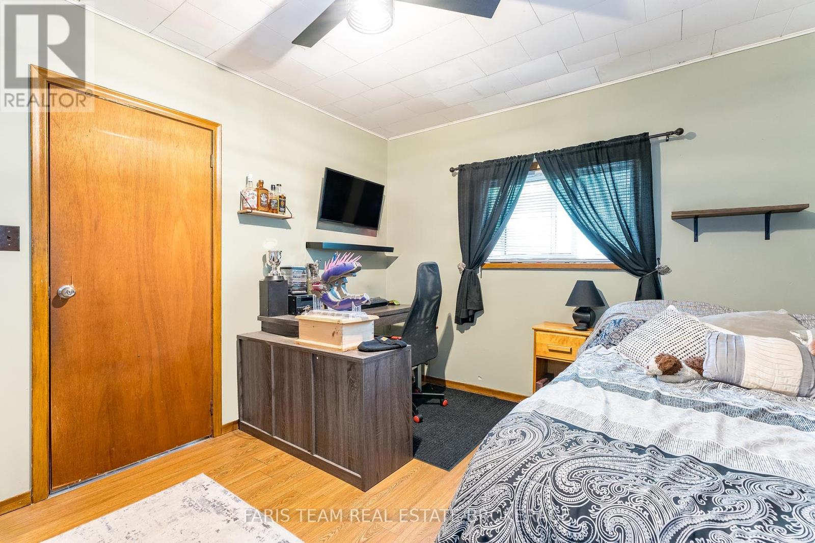 Photo 14 of 3425 Coronation Avenue, Severn ON