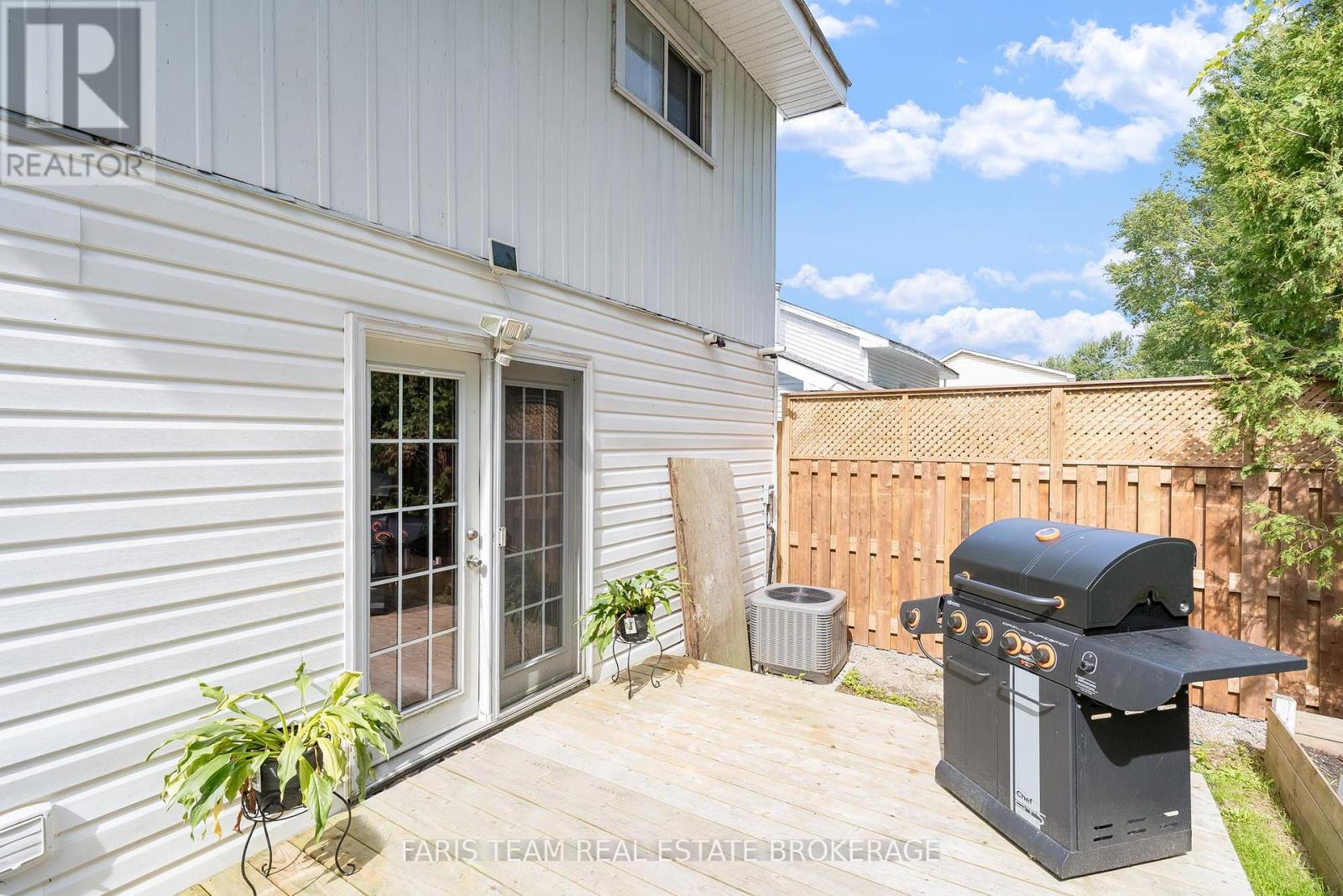 Photo 16 of 3425 Coronation Avenue, Severn ON