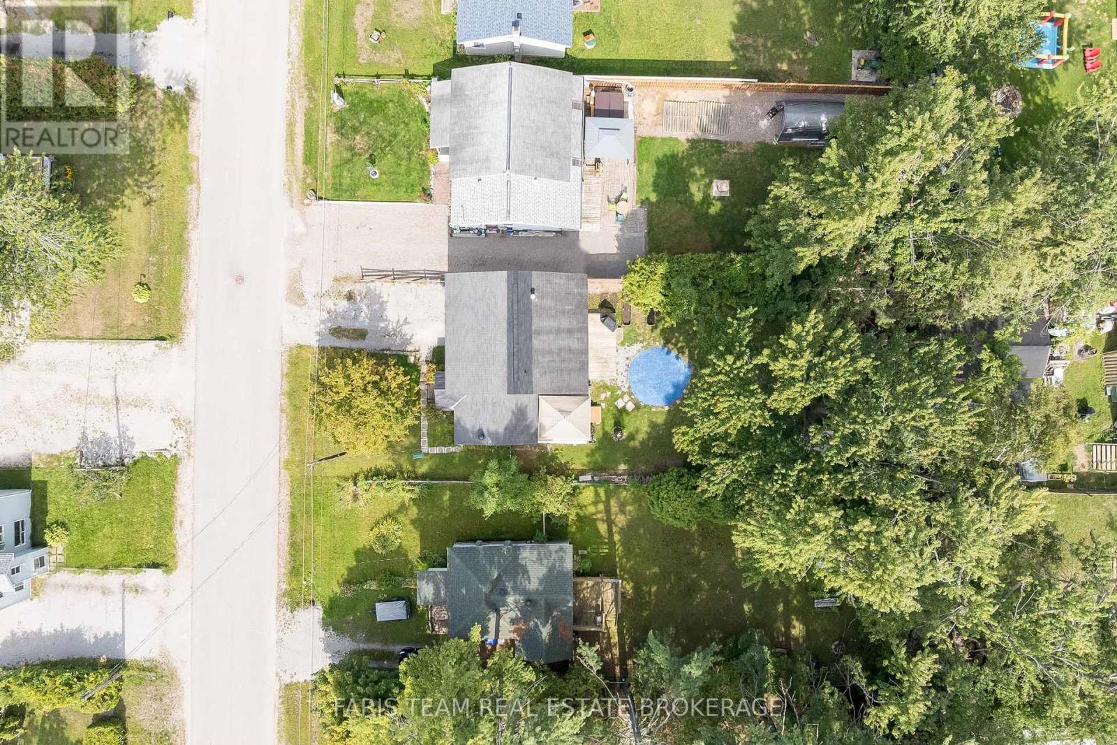 Photo 21 of 3425 Coronation Avenue, Severn ON