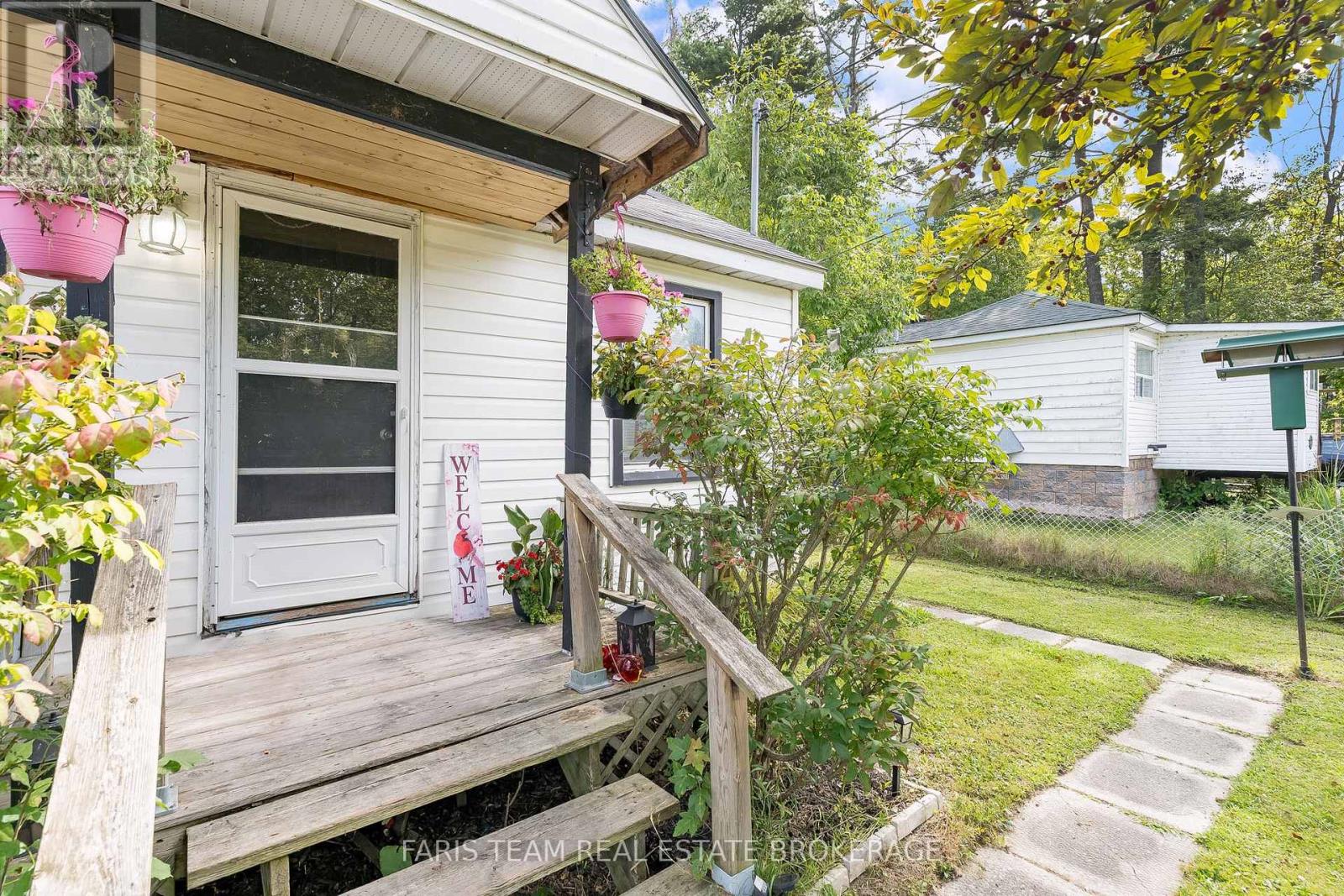 Photo 3 of 3425 Coronation Avenue, Severn ON