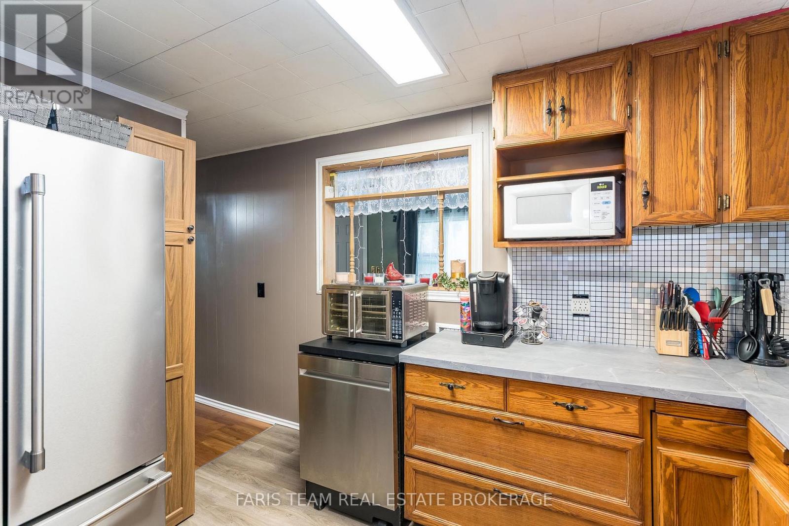 Photo 6 of 3425 Coronation Avenue, Severn ON