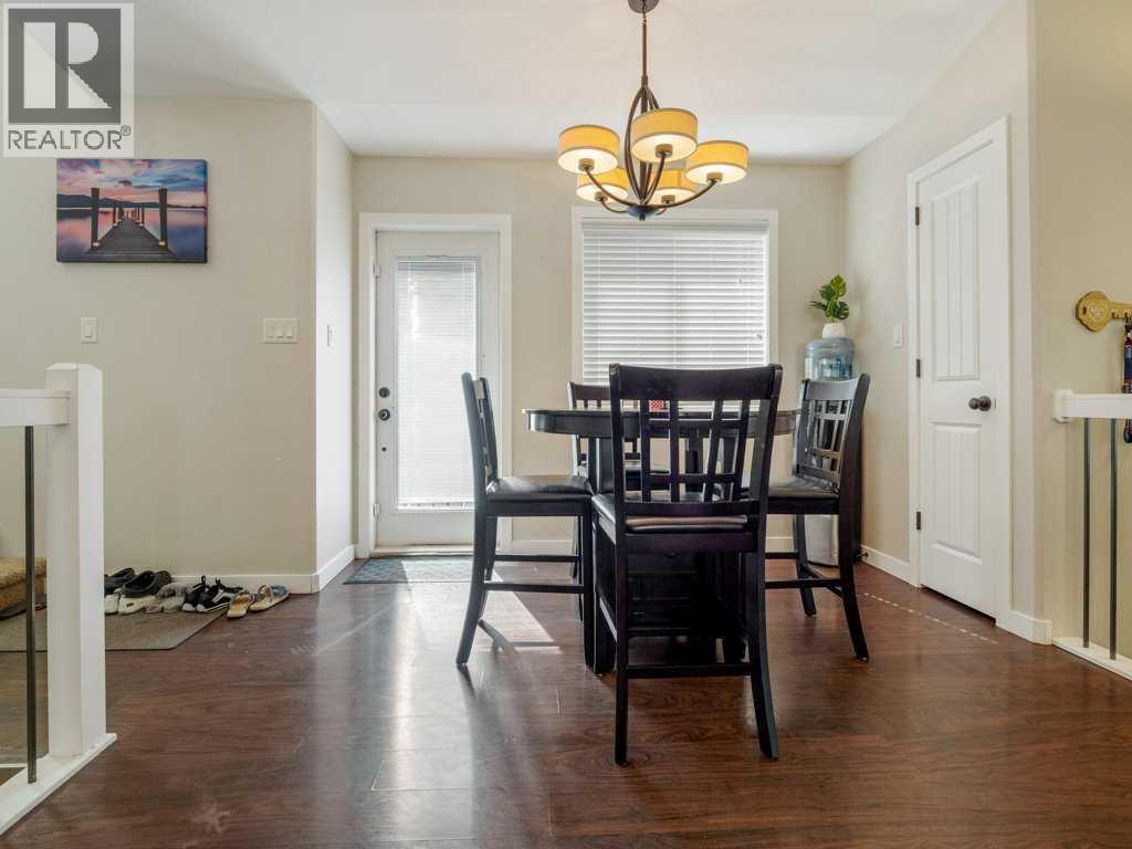 Photo 12 of 461 Lynx Terrace N, Lethbridge AB
