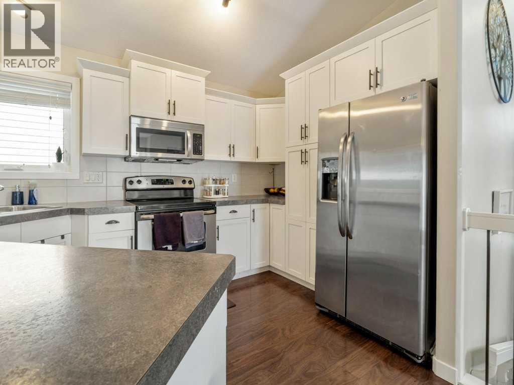 Photo 16 of 461 Lynx Terrace N, Lethbridge AB