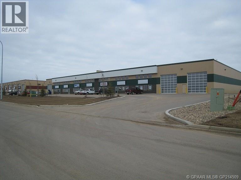 Photo 1 of Bay 4 10602 79 Avenue, Clairmont AB