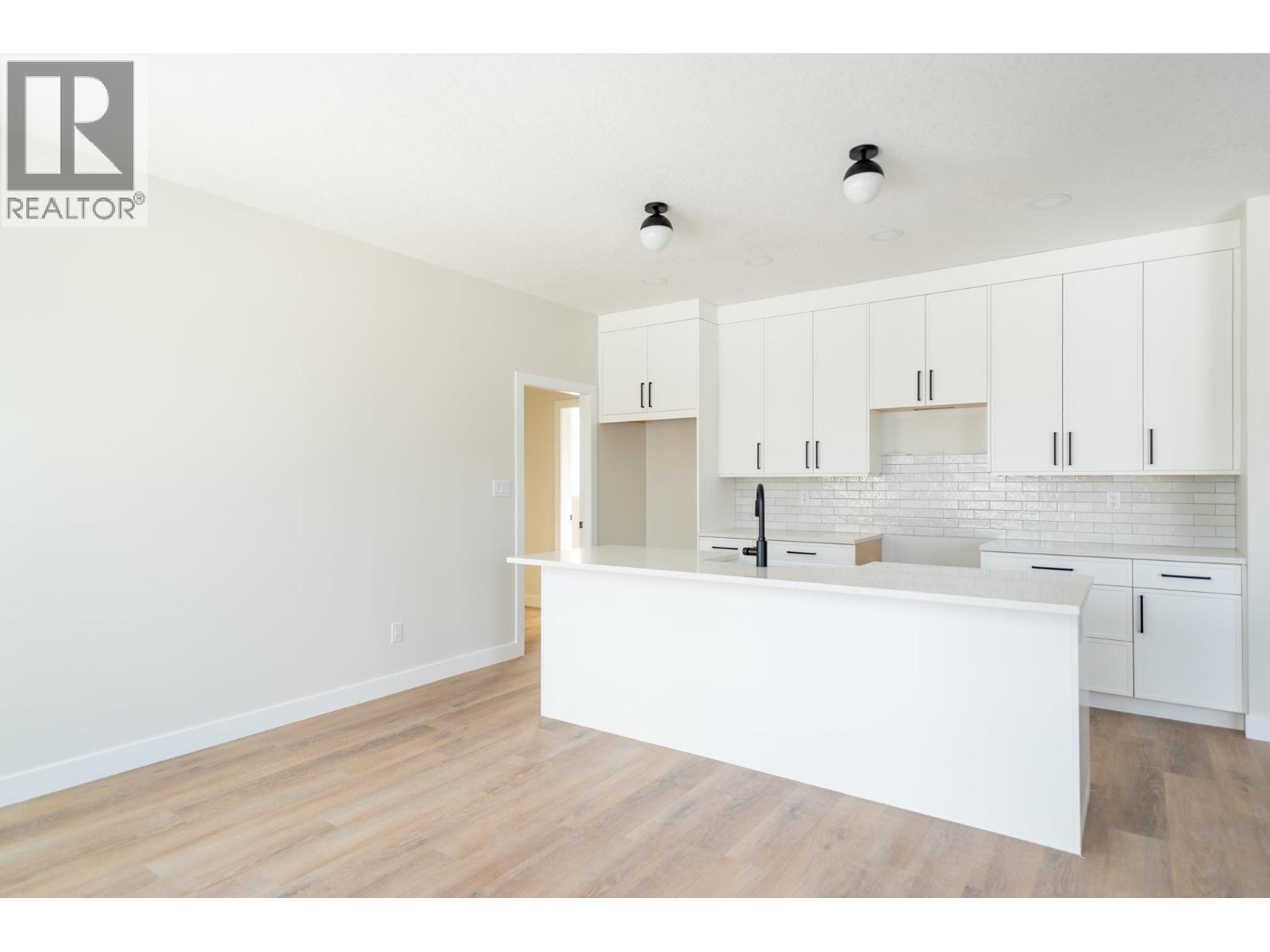 Photo 10 of 2464 Mctavish Road, Prince George BC