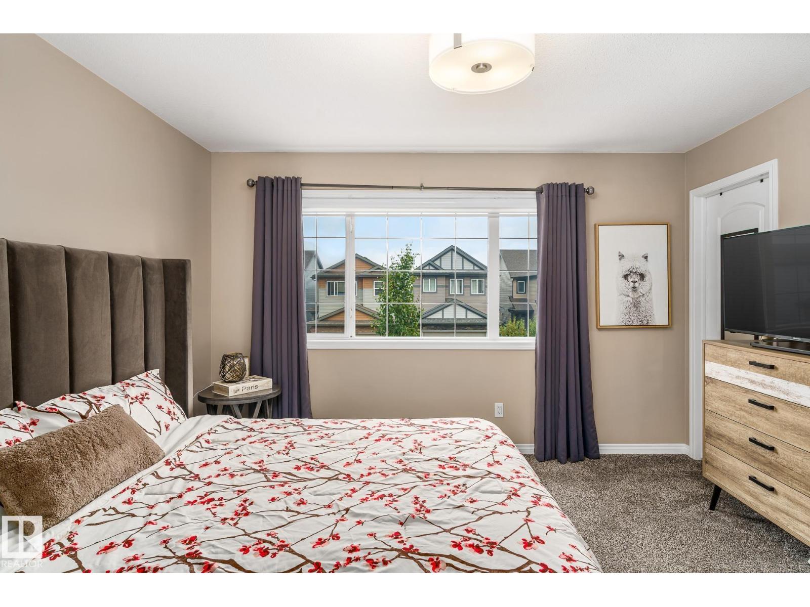 Photo 18 of 2140 51 St Sw, Edmonton AB